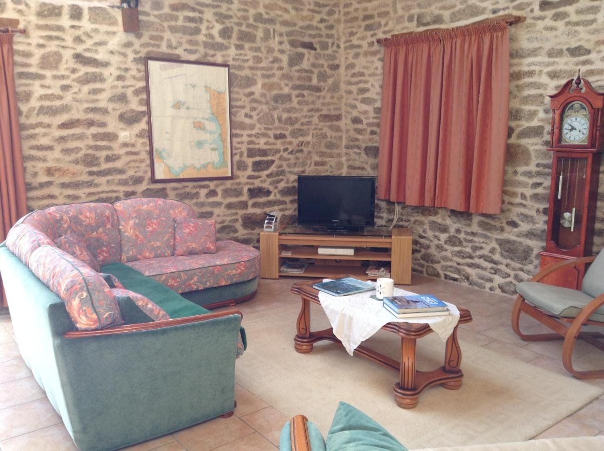 Bed and Breakfast Le Bois Chef D'Ane à Collinée Extérieur photo
