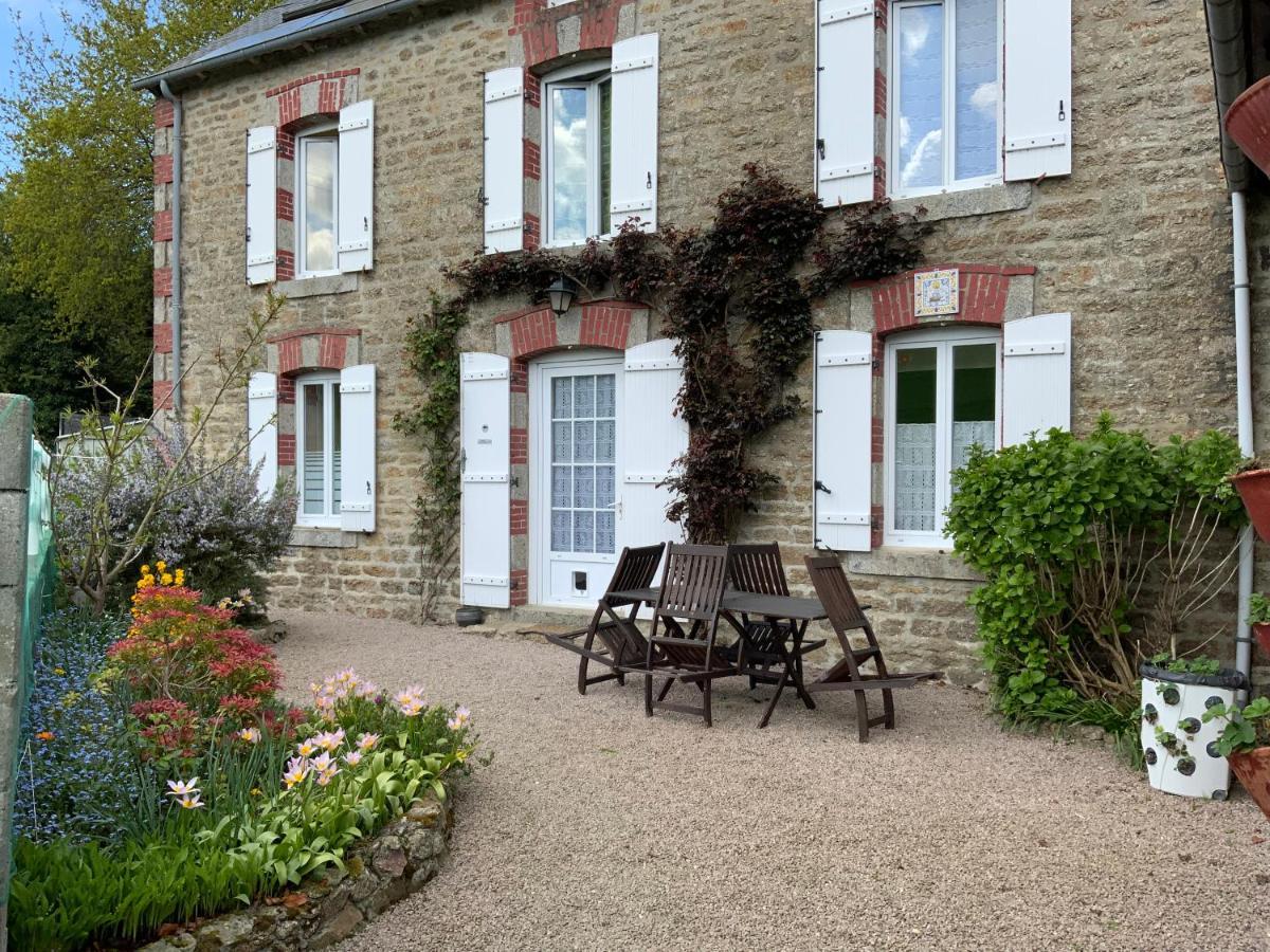 Bed and Breakfast Le Bois Chef D'Ane à Collinée Extérieur photo