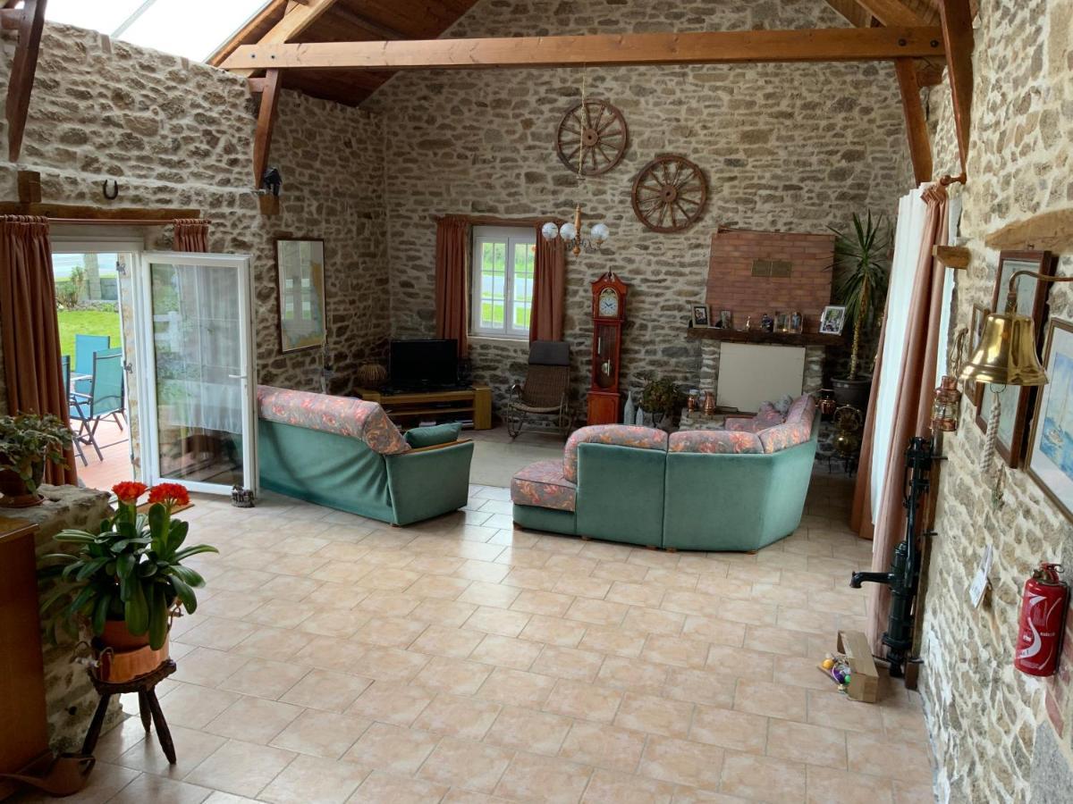 Bed and Breakfast Le Bois Chef D'Ane à Collinée Extérieur photo